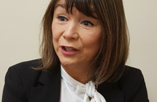 Helen Murphy Headshot